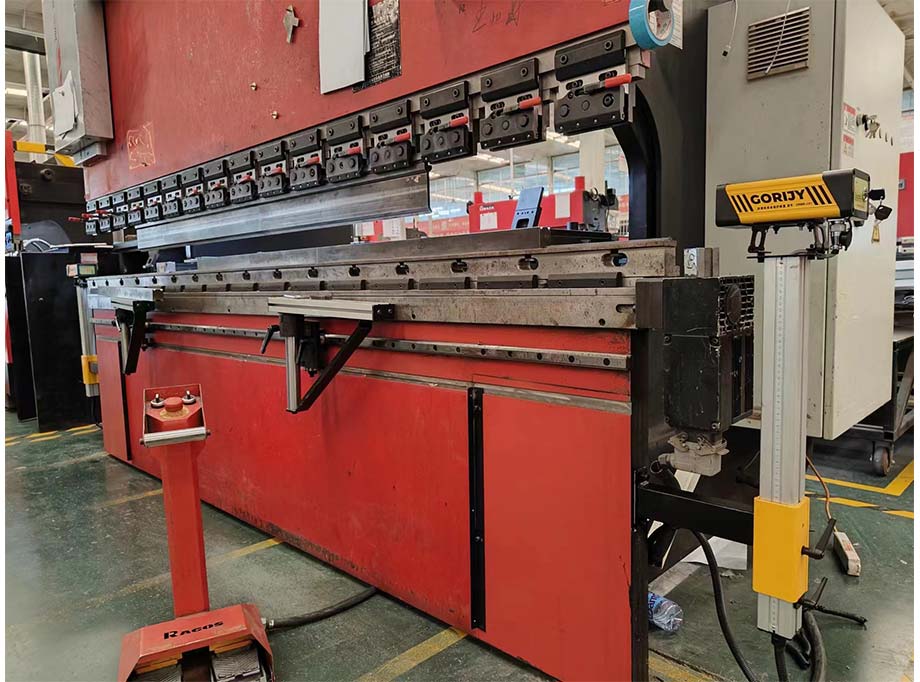 單點(diǎn)折彎?rùn)C(jī)保護(hù)裝置解決方案