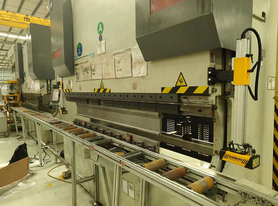 寧波電梯制造業(yè)折彎?rùn)C(jī)保護(hù)裝置安裝案例