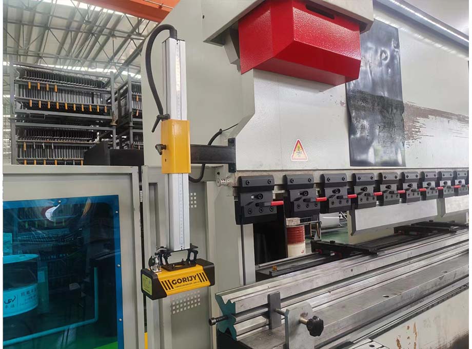 折彎?rùn)C(jī)防護(hù)措施有哪些？